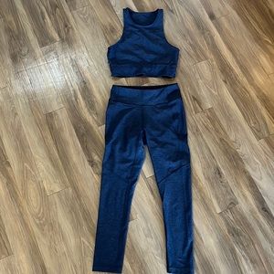 Outdoor voices matching workout set size s